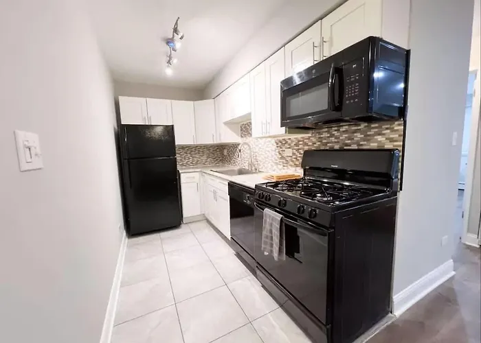 Apartment Modern 1br Free Parking Spot *